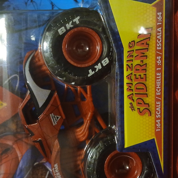 Spider-Man Monster Jam Truck - Red - Picture 1 of 4